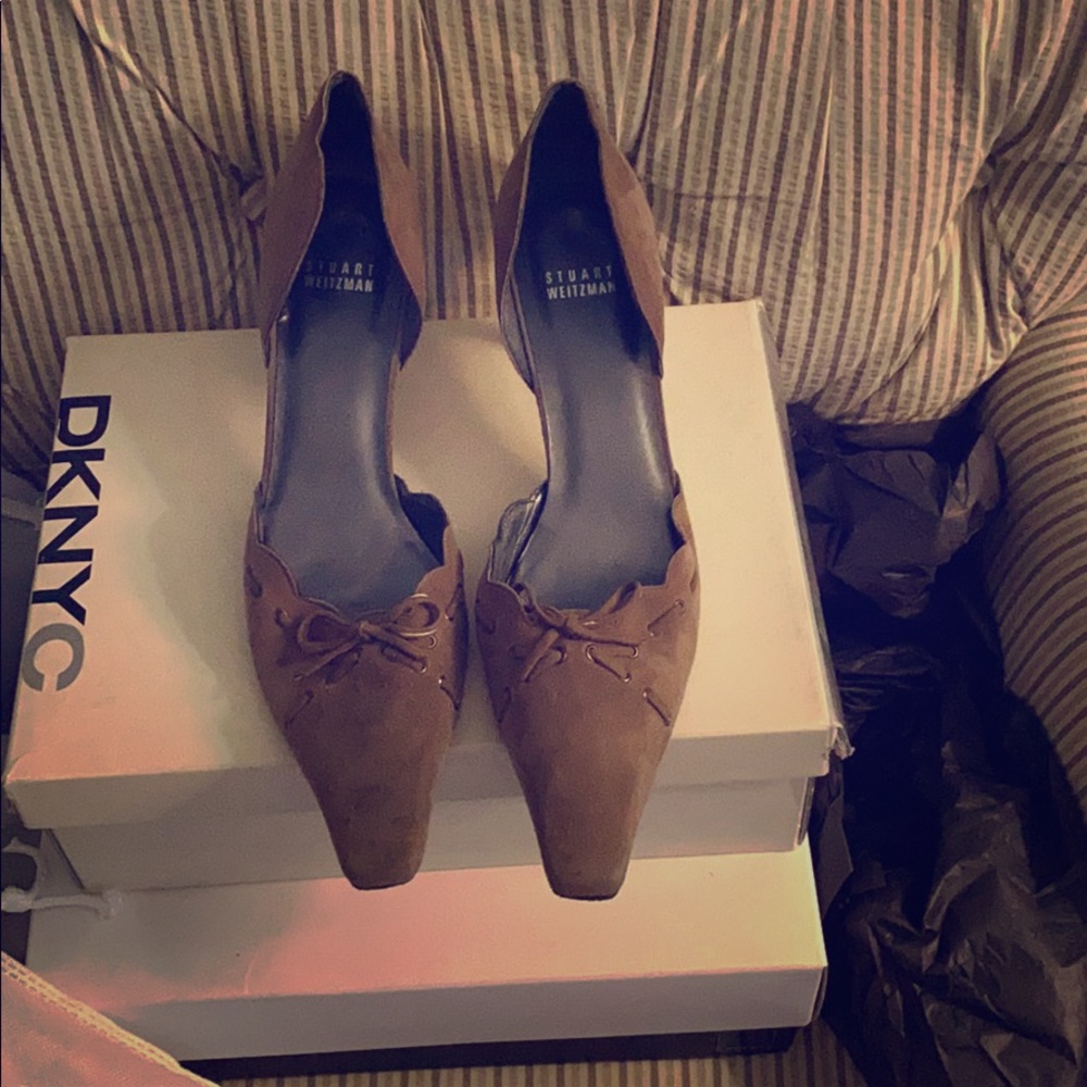 Suede brown classy ! Slim fit foot size 9.5